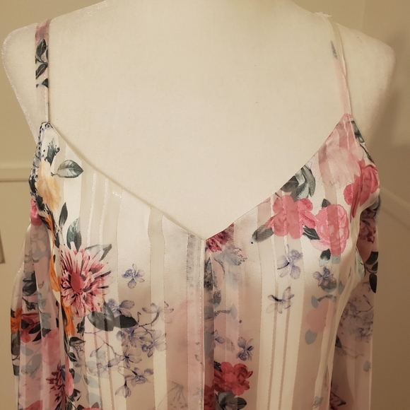 INC International Concepts cold shoulder blouse - Picture 2 of 10